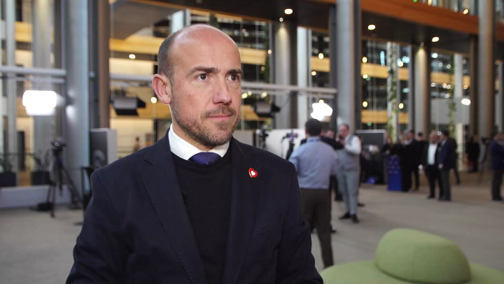 Całkowity zakaz importu gazu z Rosji do UE ma nastąpić najpóźniej jesienią 2027 roku. Spodziewany jest podobny krok w handlu ropą naftową